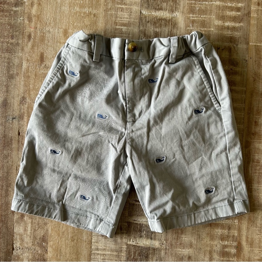 Vineyards Vines Boys Shorts Beige Size 7 Whales